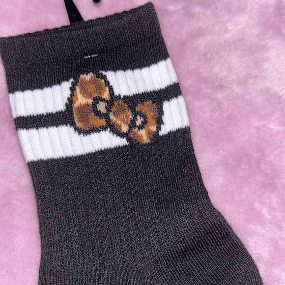 🎀HELLO KITTY🎀 2 pairs of socks - Picture 5 of 5